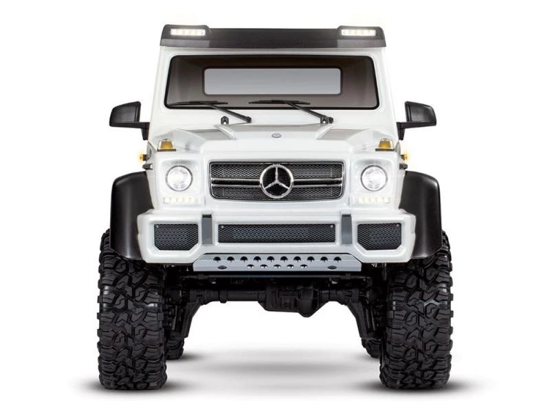 Traxxas Mercedes-Benz G 63 AMG TRX-6 6x6 1/10 Crawler - White 5 Traxxas Mercedes-Benz G 63 AMG TRX-6 6x6 1/10 Crawler - White - Image 3