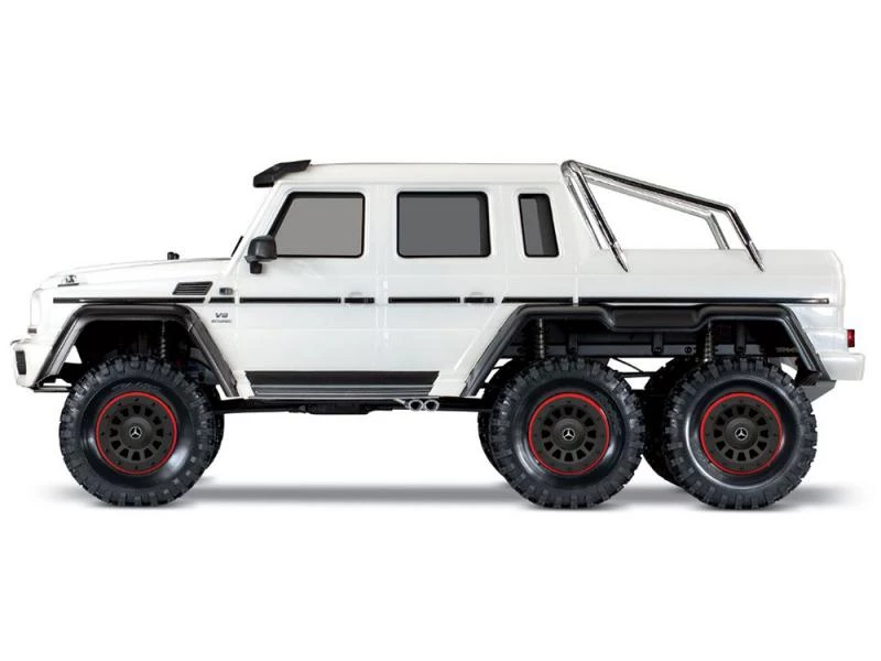 Traxxas Mercedes-Benz G 63 AMG TRX-6 6x6 1/10 Crawler - White 6 Traxxas Mercedes-Benz G 63 AMG TRX-6 6x6 1/10 Crawler - White - Image 4